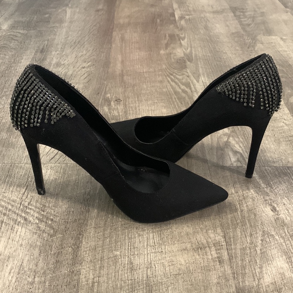 Worn once Great condition black heels